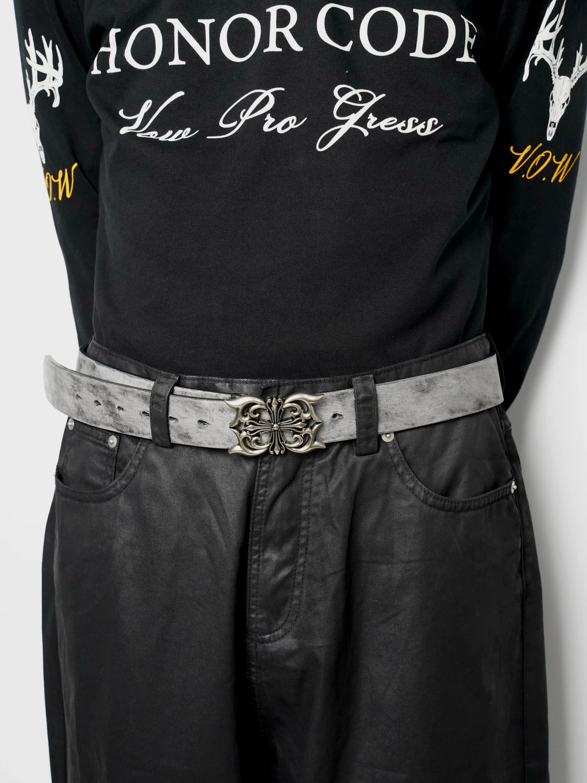 VINTAGE SCULPTED LEATHER BELT