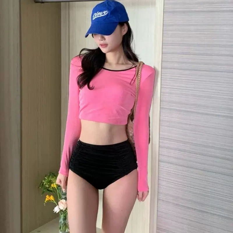 MODEST SUN-PROTECTIVE SWIM SET