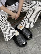 EVA SPIDER BREAD SLIPPERS