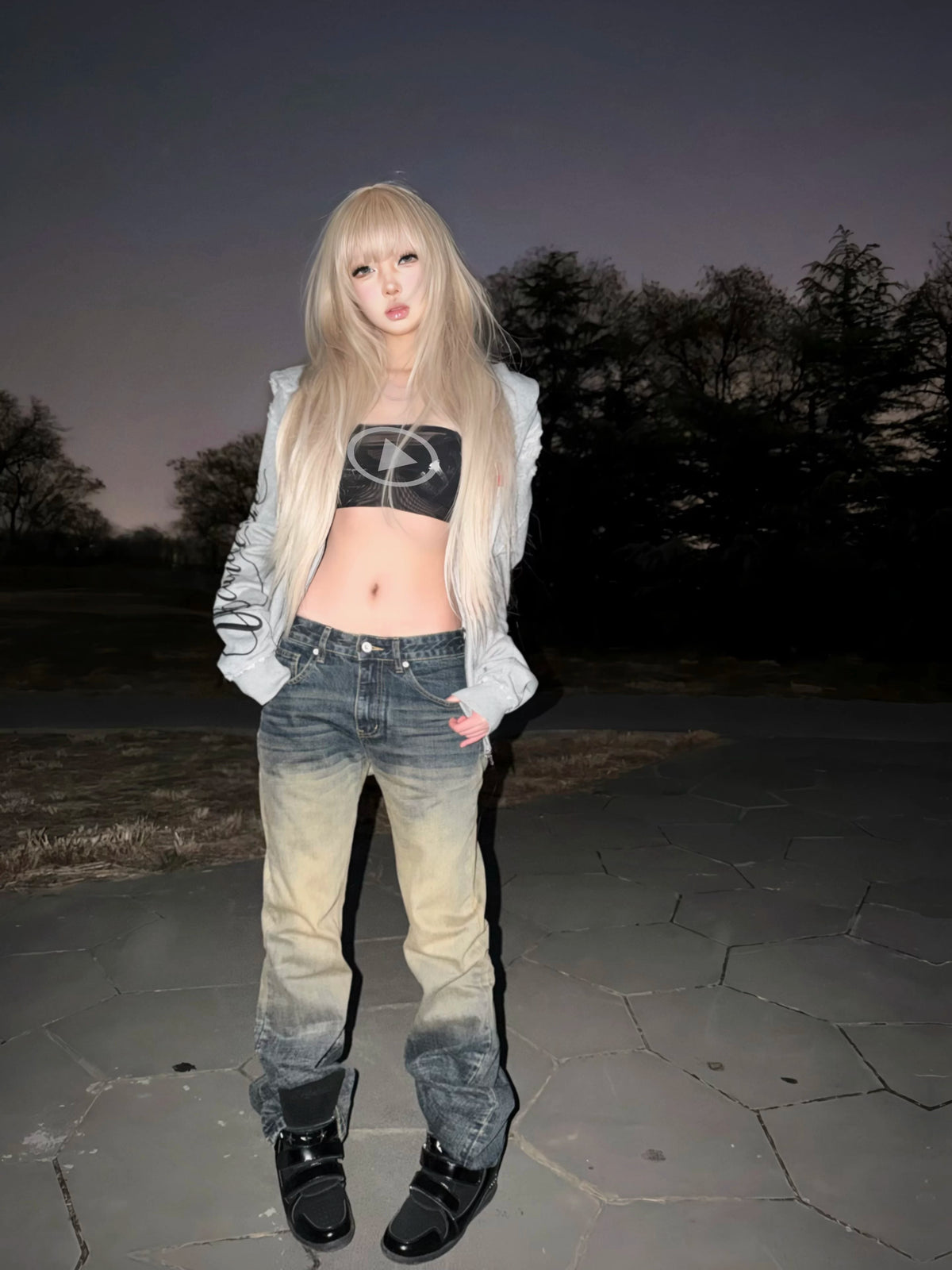 WASHED GRADIENT MUD DYE JEANS