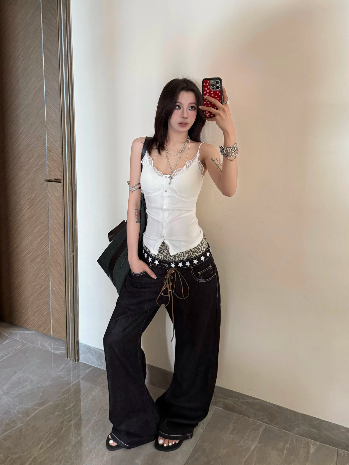 LEOPARD PRINT CURVED-LEG JEANS