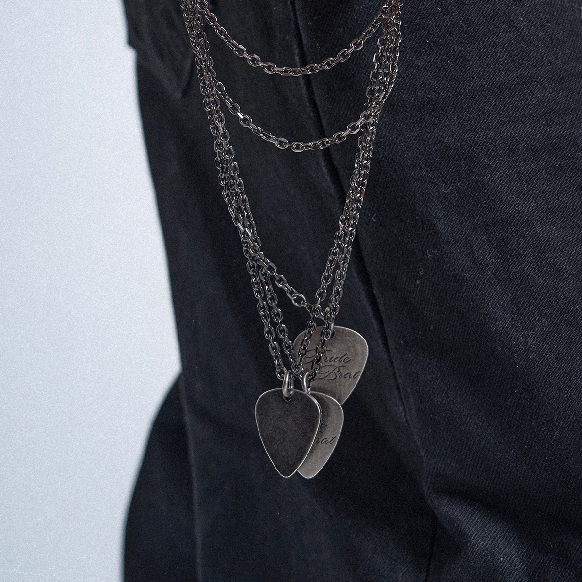 SILVER ROCK COUPLE'S NECKLACE