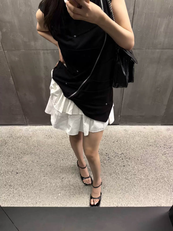 RIVET PLEATED ZIPPER VEST
