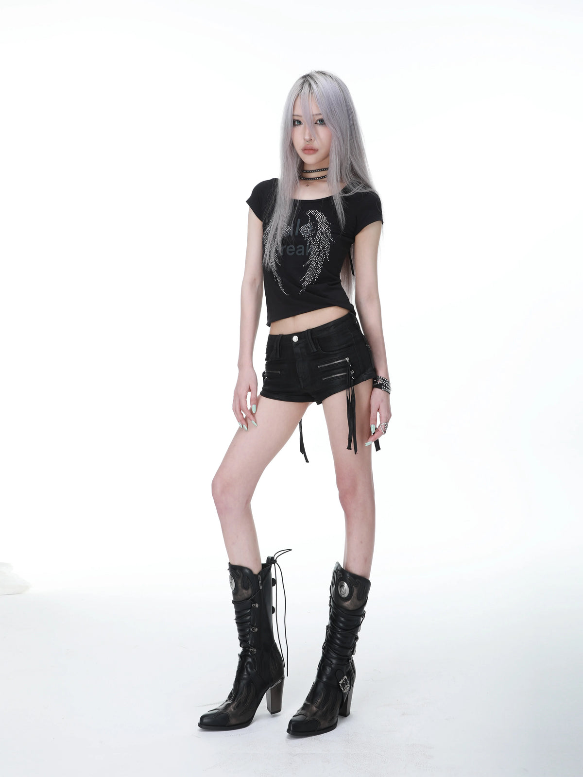 FRINGE LOW RISE DENIM SHORTS