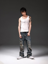 TWO-TONE RIVET PRINT T-SHIRT