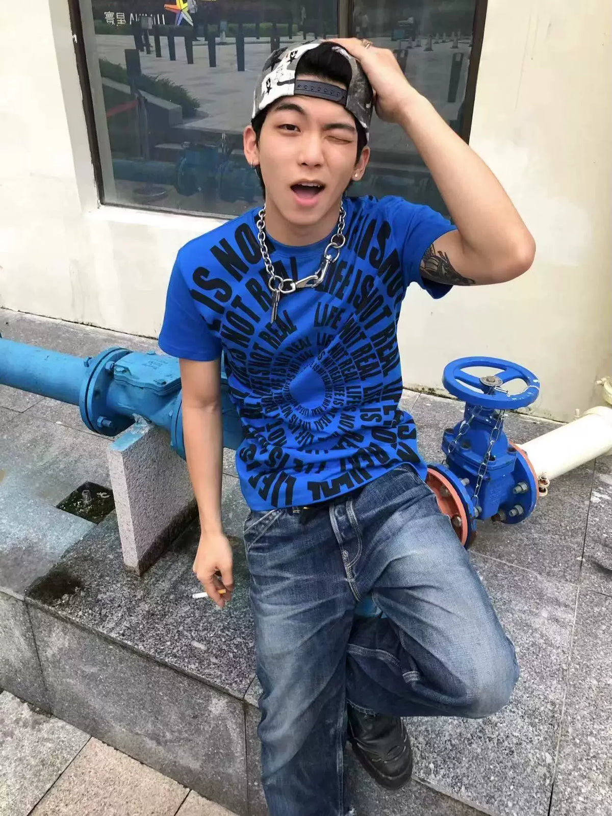 CASUAL BLUE SLIM-FIT T-SHIRT