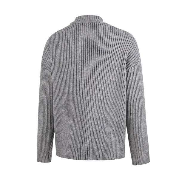 SIMPLE BUTTON-UP SWEATER