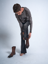 DISTRESSED LEATHER CHELSEA BOOTS