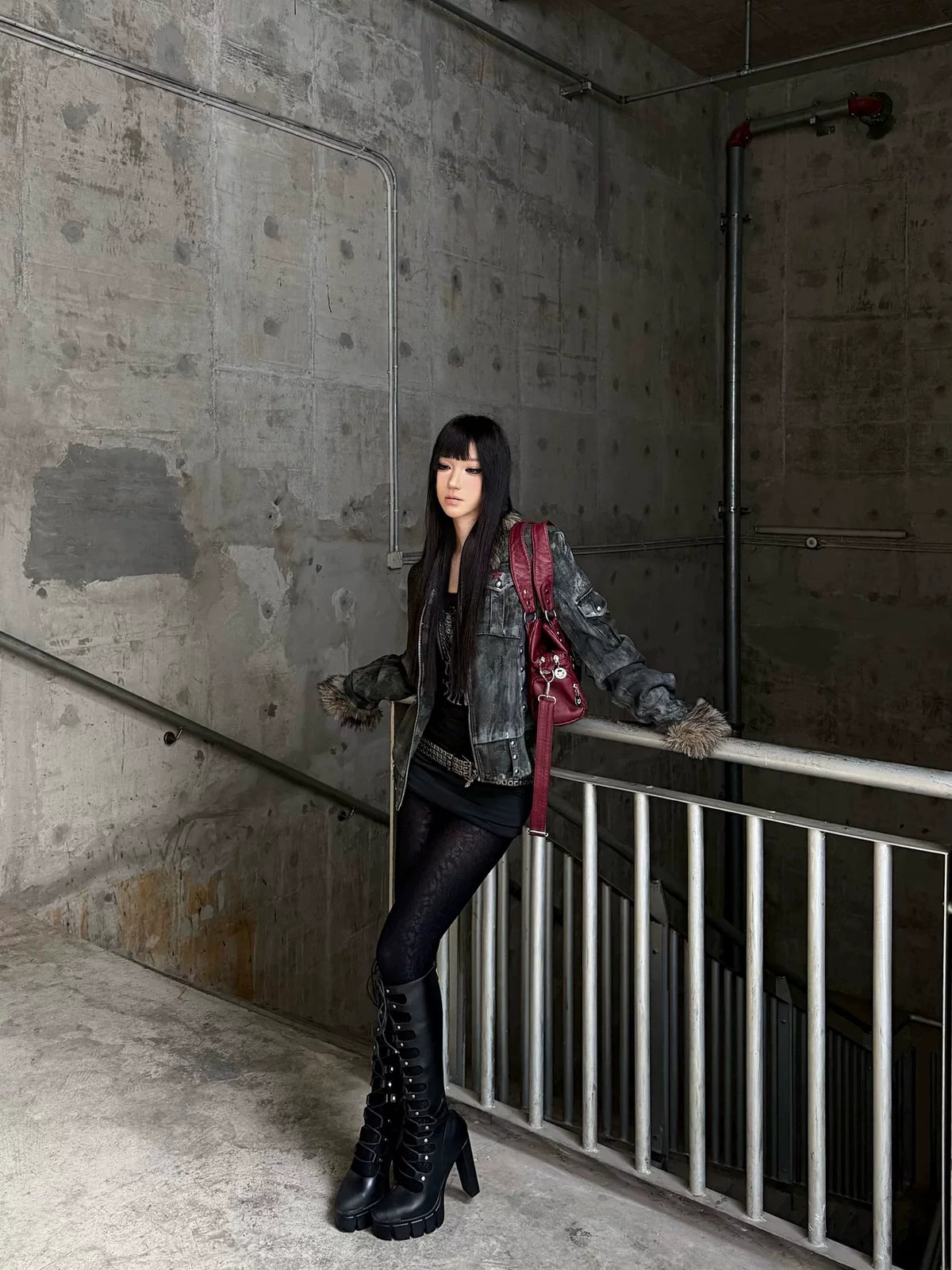 DISTRESSED RIVET FUR COLLAR JACKET