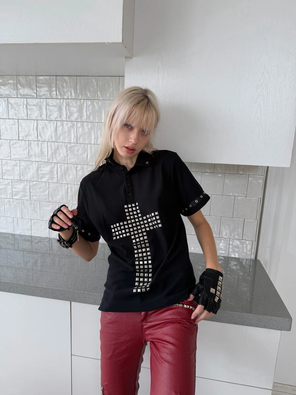 STUDDED CROSS POLO TEE