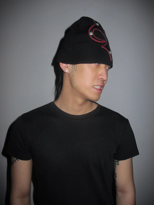 METAL TREND KNITTED HAT