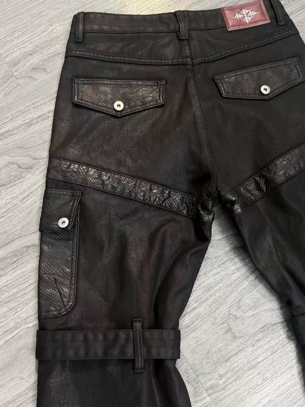 DECONSTRUCTED HEAVY DUTY JEANS