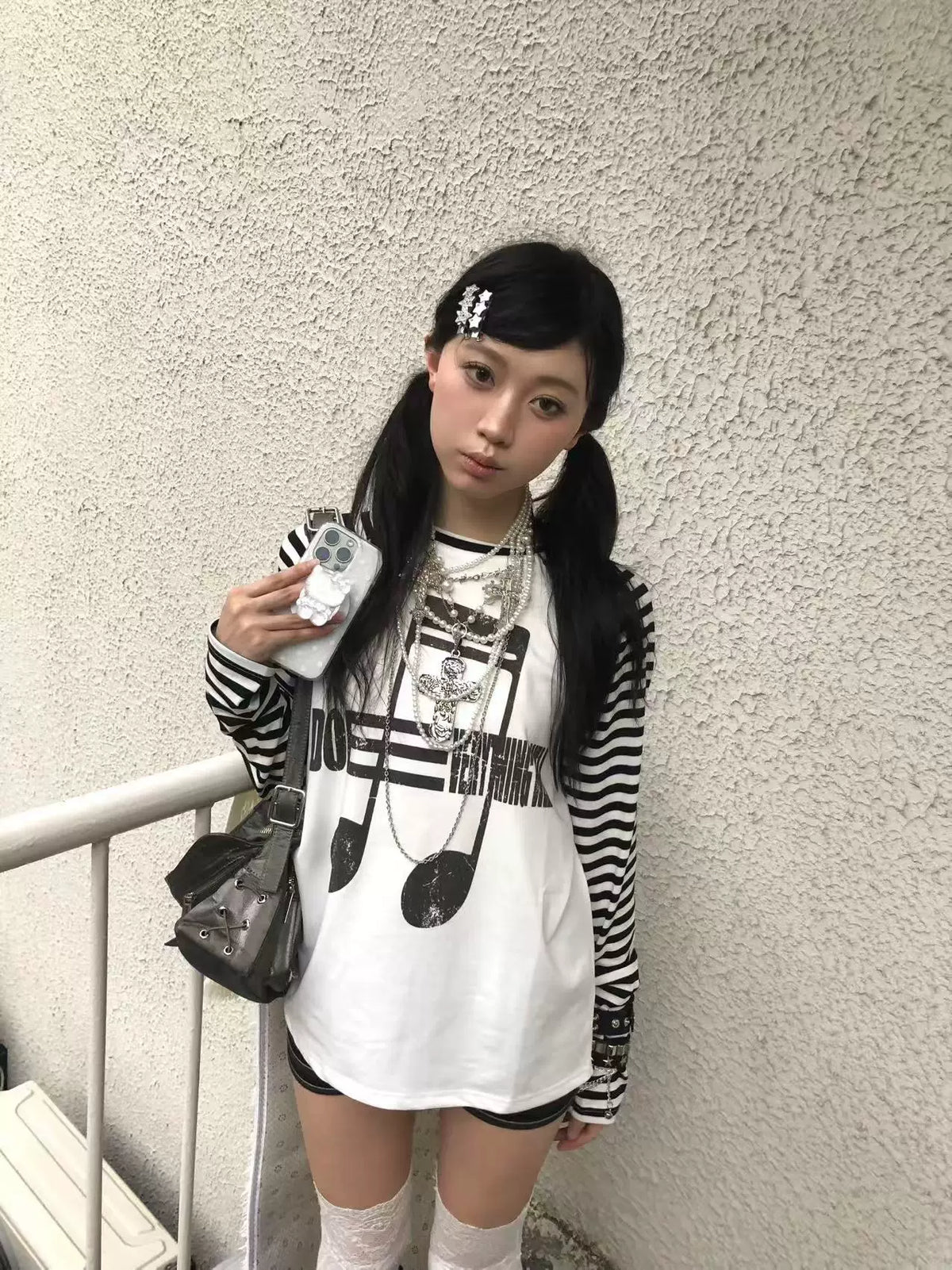STRIPED LONG SLEEVE T-SHIRT