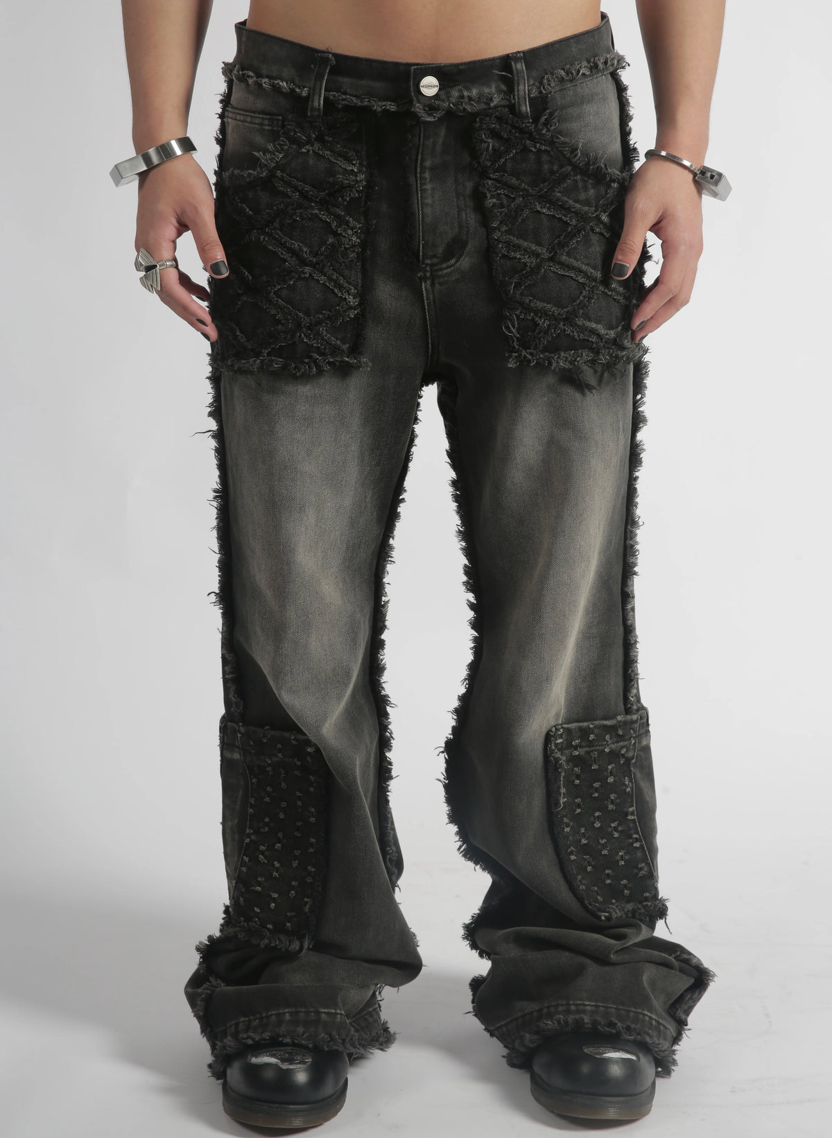 FLARED DENIM WASH JEANS