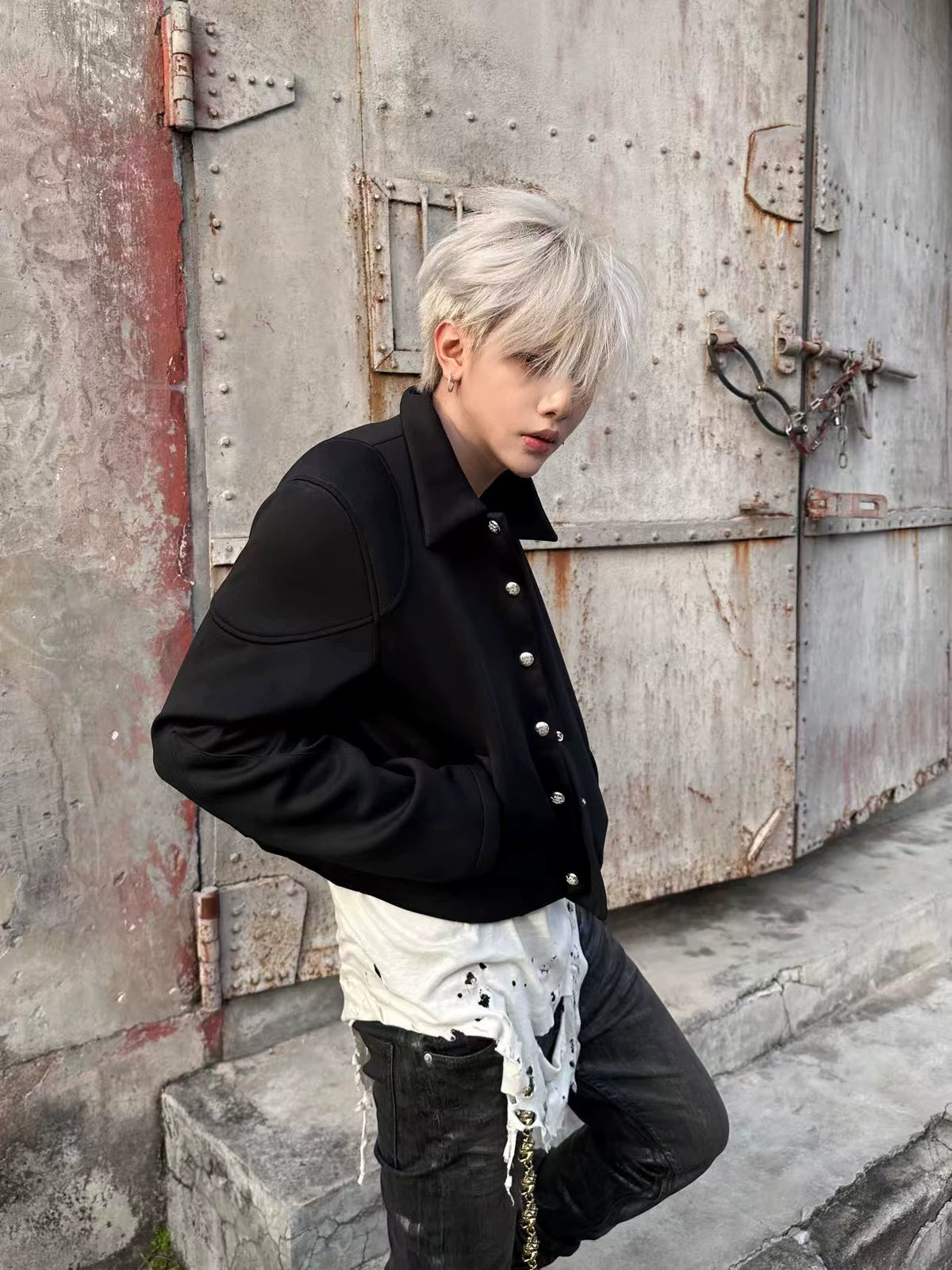 METAL BUTTON SHORT JACKET