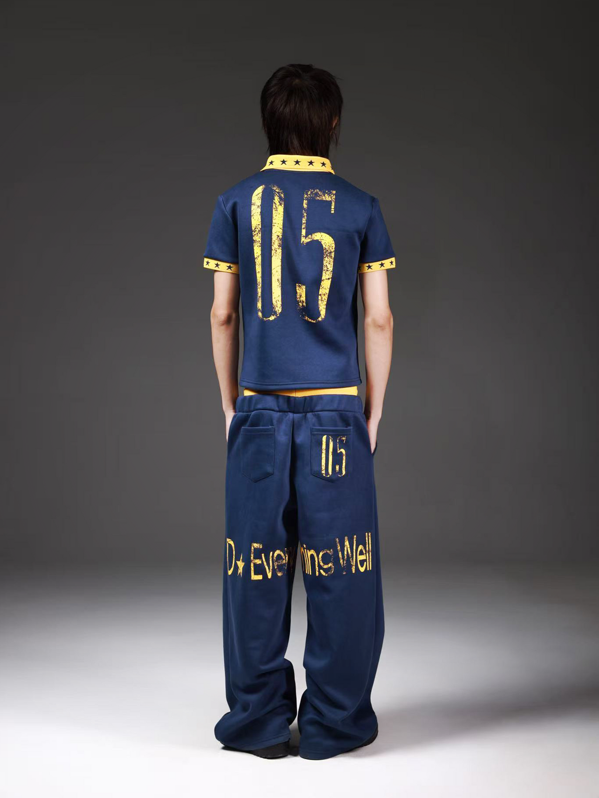 BAGGY NAVY SWEATPANTS