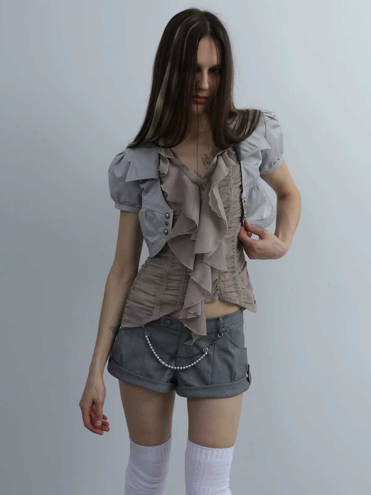 GLOSSY SATIN V-NECK JACKET