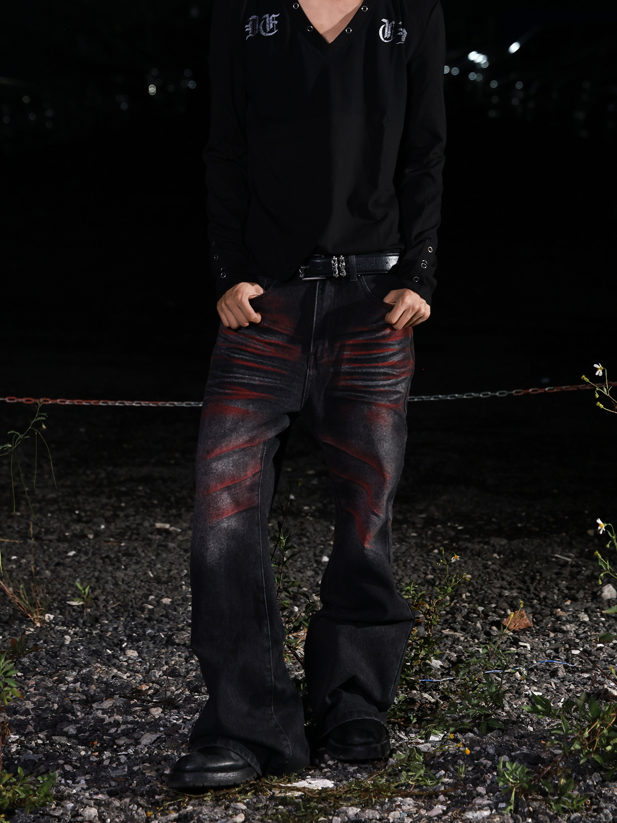 HEAVY DUTY DISTRESSED MICRO JEANS