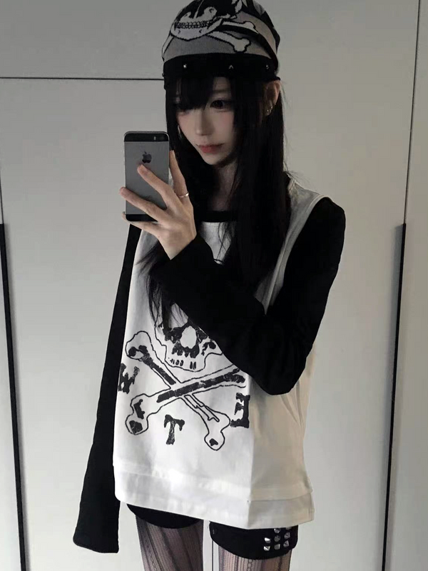 DOUBLE NECKLINE COLOR CLASH TEE
