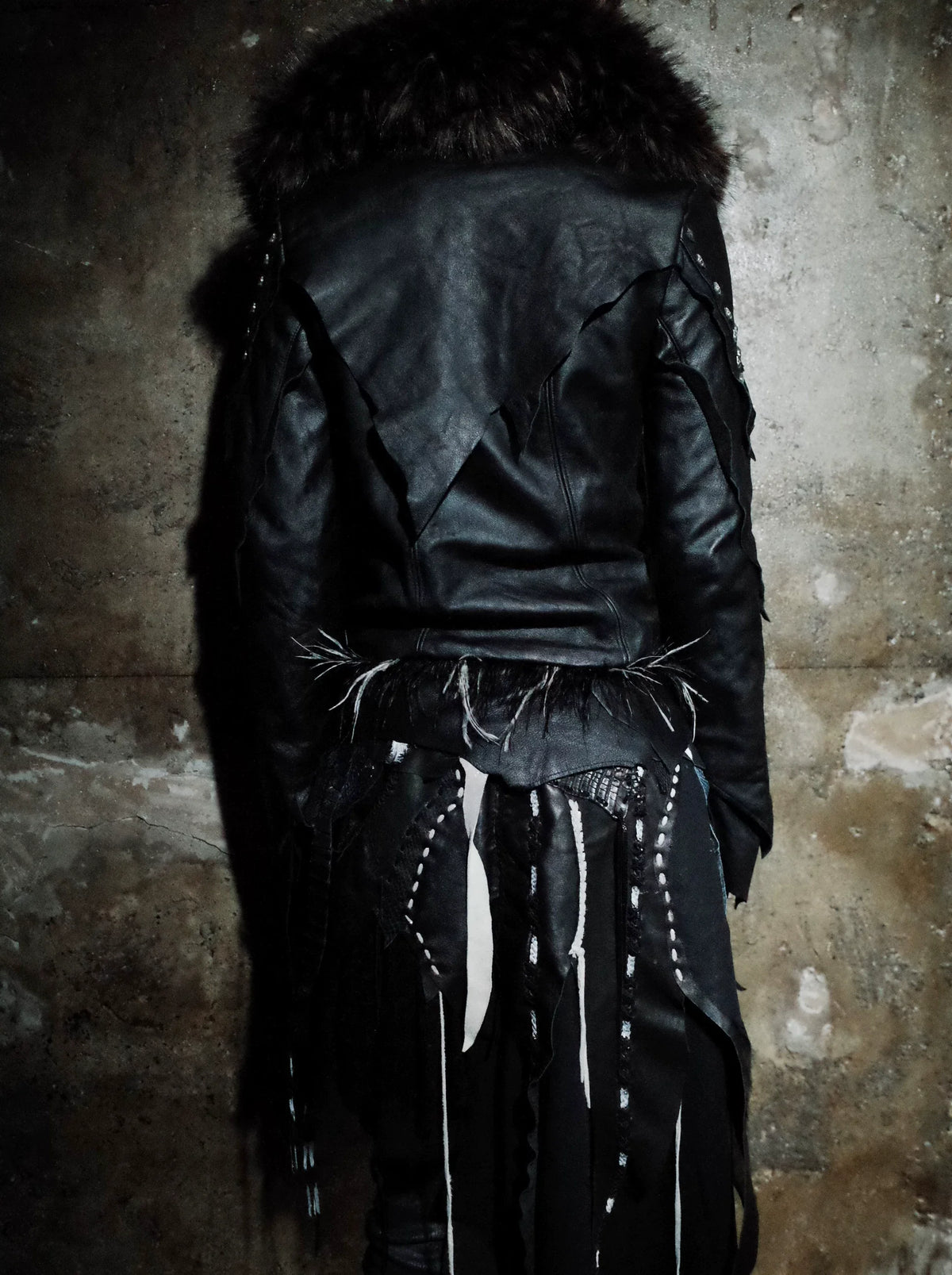 FUR COLLAR RIVET CROP JACKET