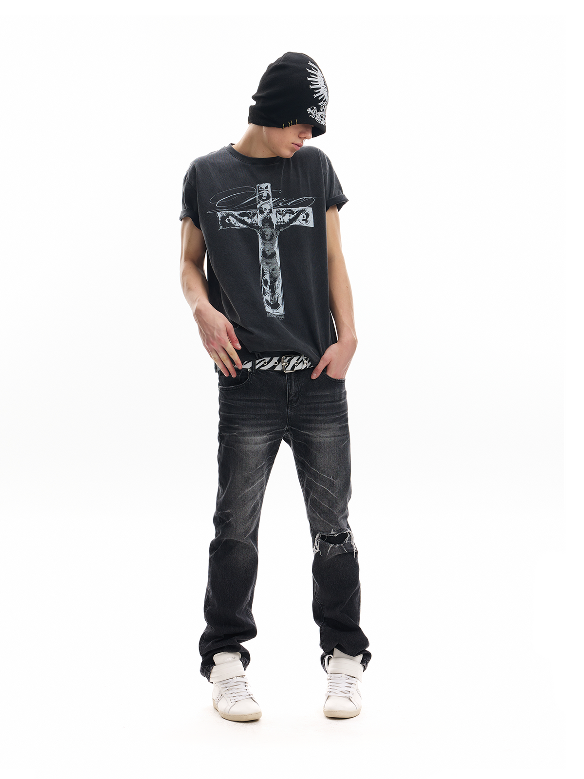 DISTRESSED RHYTHM PRINT TEE