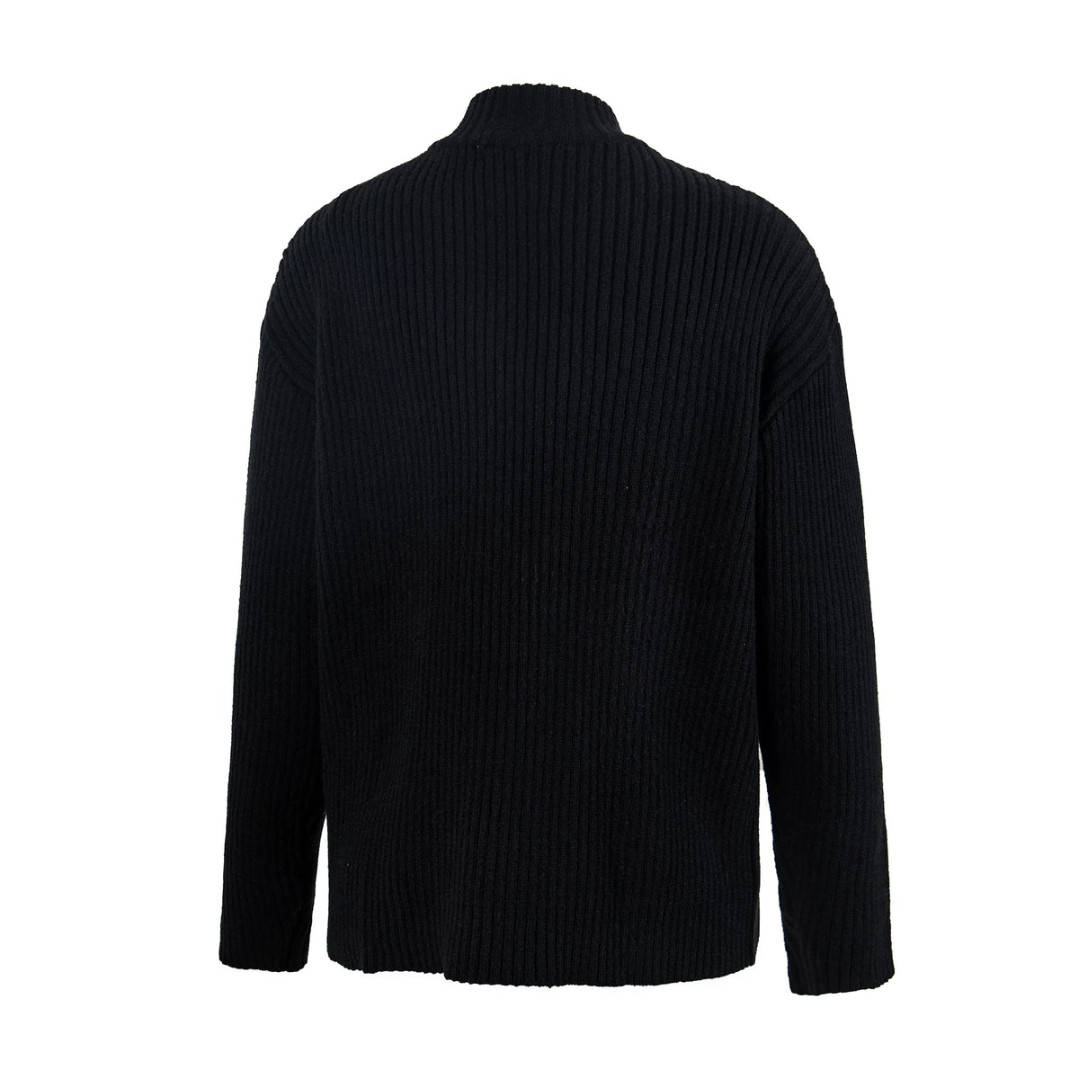 SIMPLE BUTTON-UP SWEATER