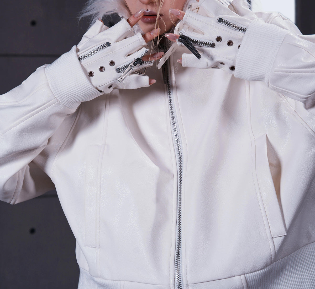 LAYERED DOUBLE ZIPPER GLOVES
