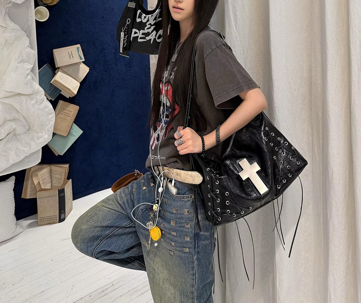 CHIC CROSSBODY TOTE BAG