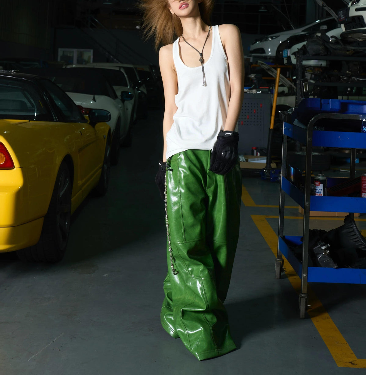 CRISPY GREEN LEATHER PANTS