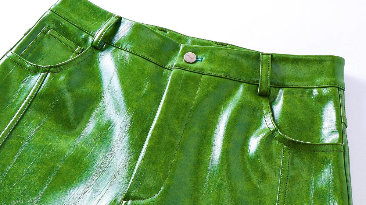 CRISPY GREEN LEATHER PANTS