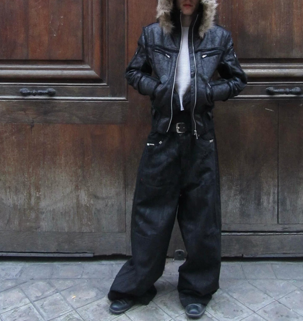 WIDE LEG DESTROYED WAXED JEANS