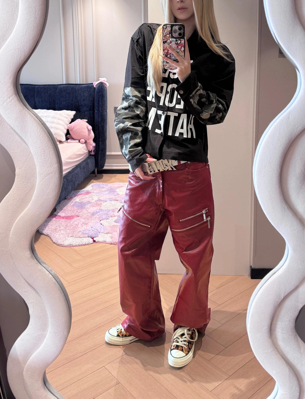 LIQUID METAL PINK COATED JEANS
