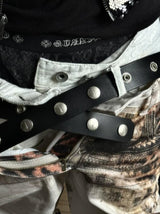 STUDDED LEATHER BUCKLE BELT