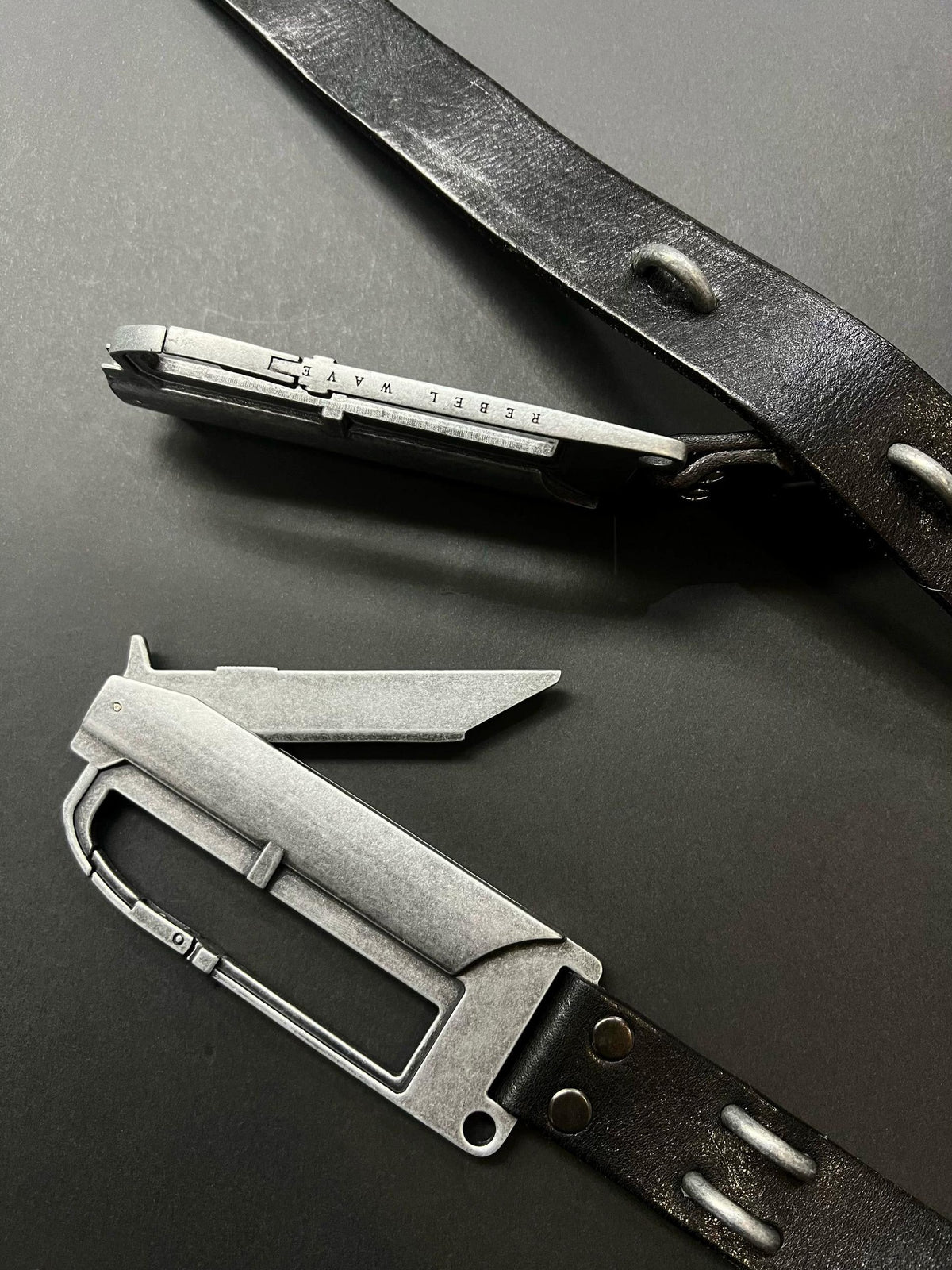 LEATHER SABER BELT