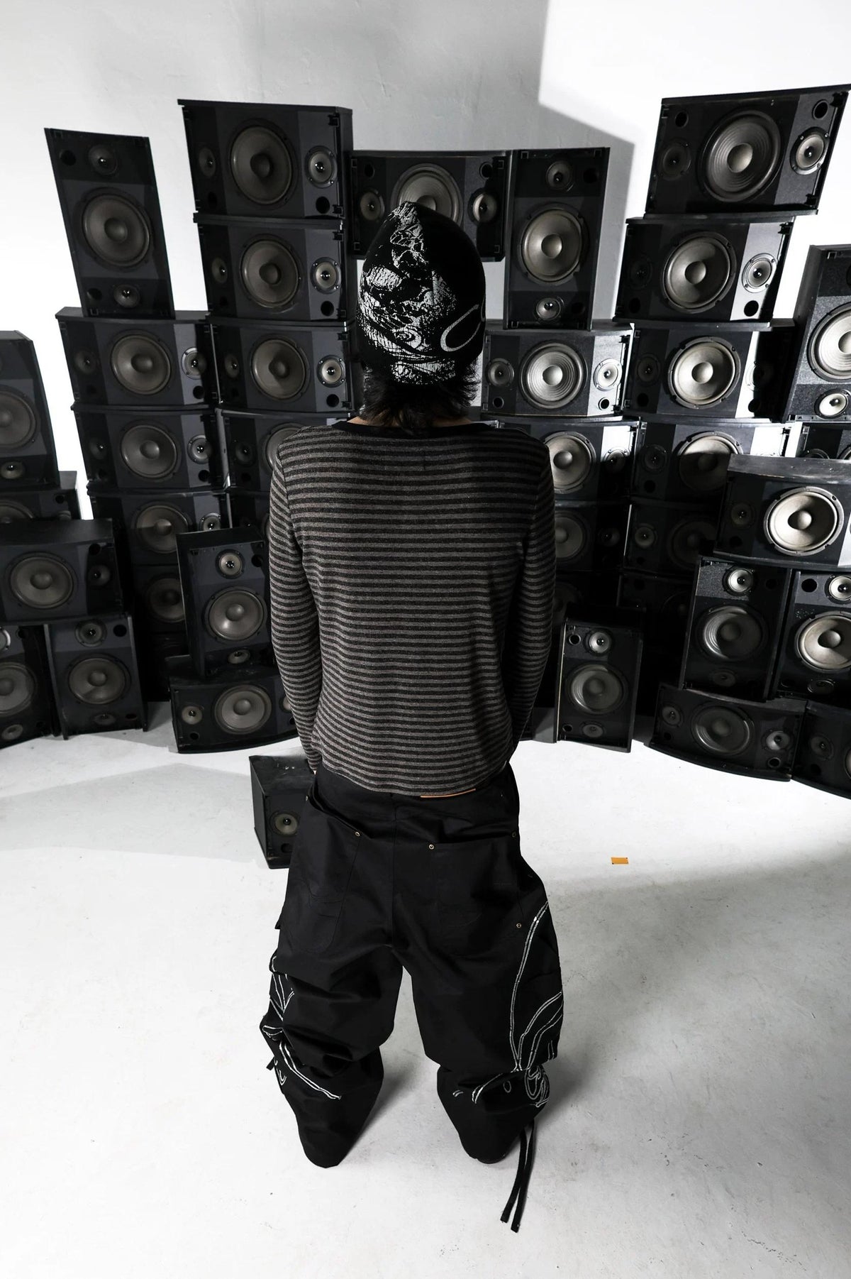 GLITTER STRIPED HENLEY T-SHIRT