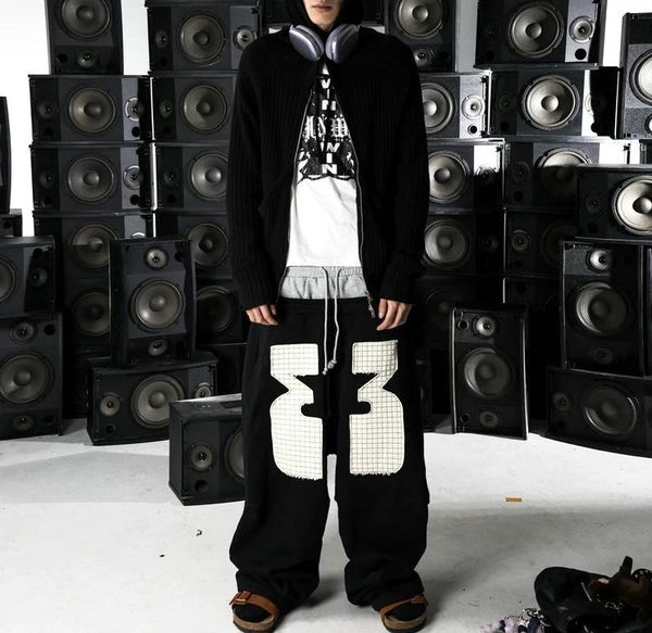 LOOSE PLEATED SWEAT PANTS