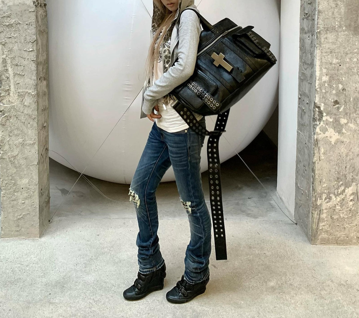 CROSSBODY LEATHER TOTE BAG