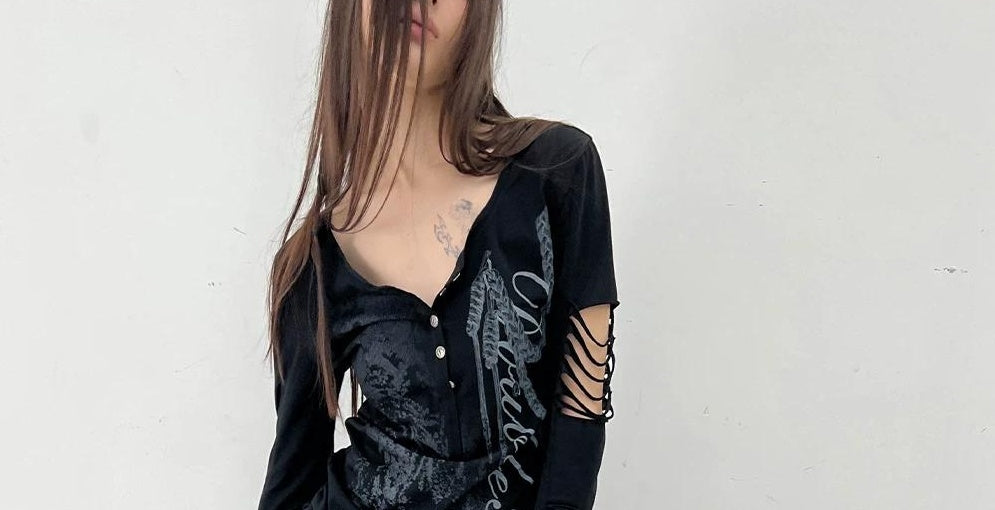 ダブルパンチグラフィックロングスリーブTシャツ
