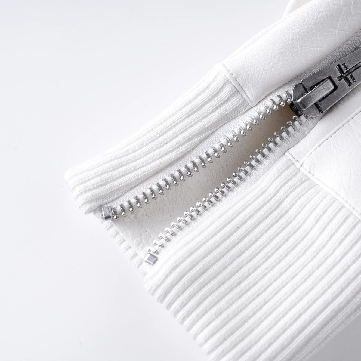 LAYERED DOUBLE ZIPPER GLOVES