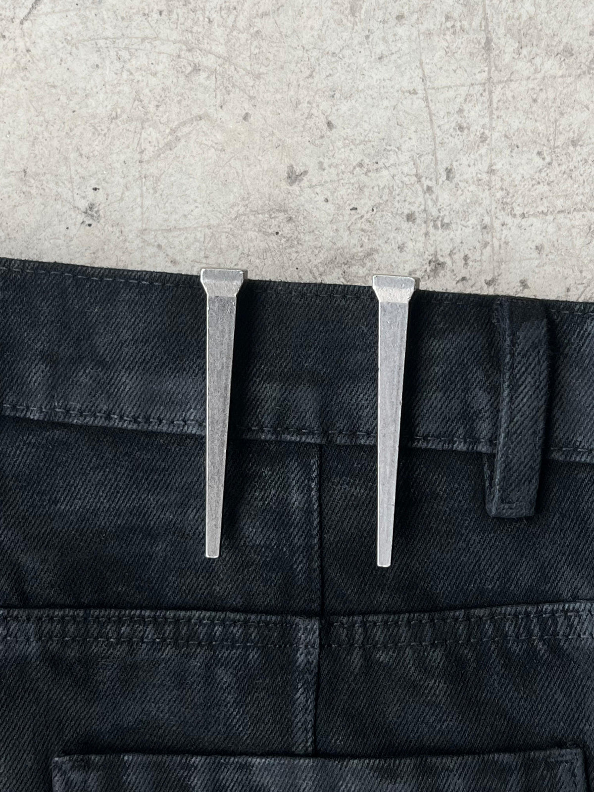 BRUSHED WAX COATED MICRO FLARE JEANS