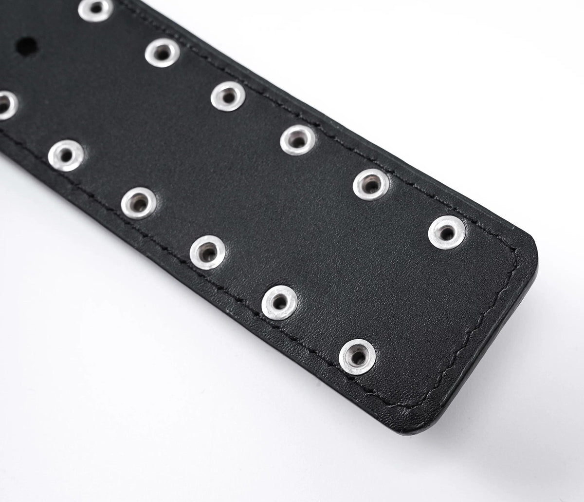 STUDDED CROSS BELT WITH BURST PATTERN