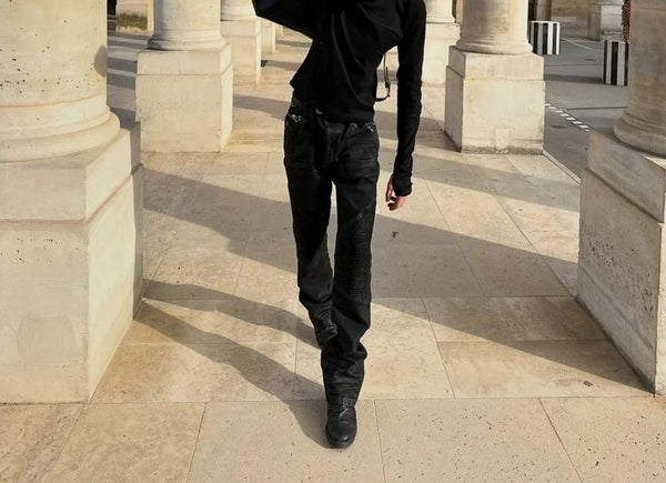 SLIM FIT LONG SLEEVE TOP
