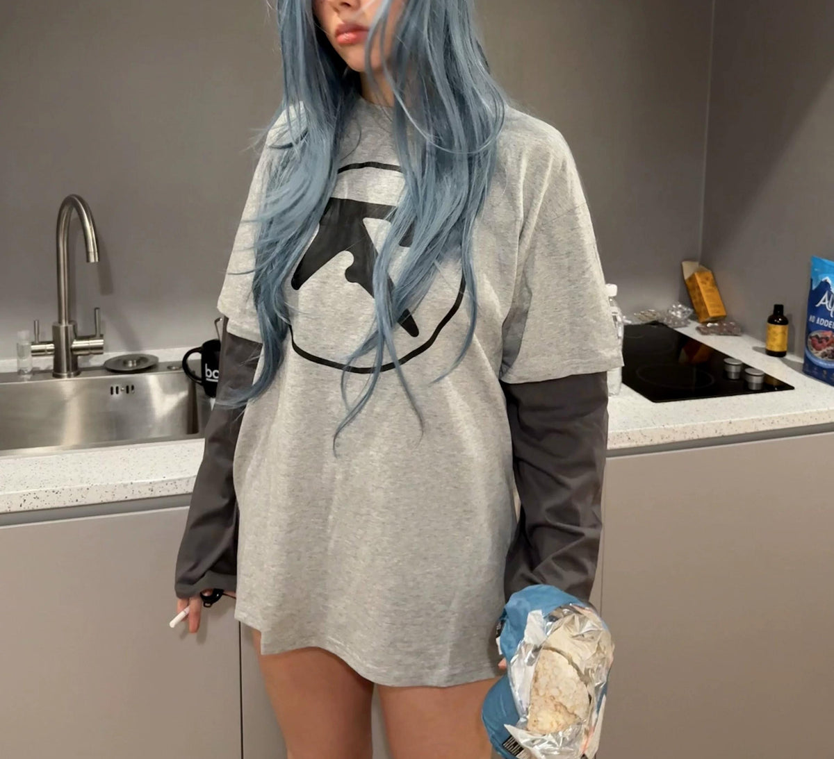 LOOSE LONG SLEEVE BOOTLEG TEE